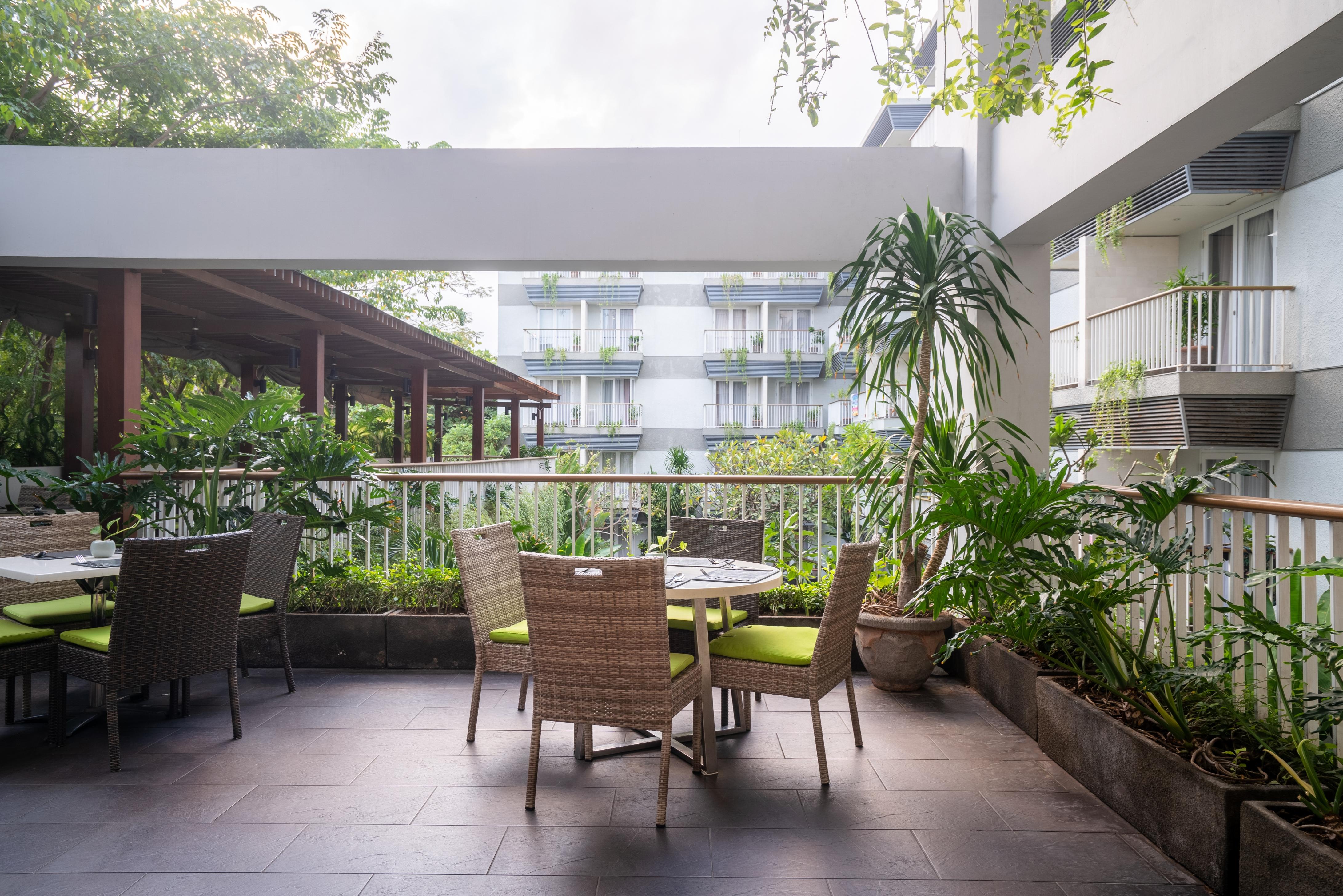Eden Hotel Кута Экстерьер фото