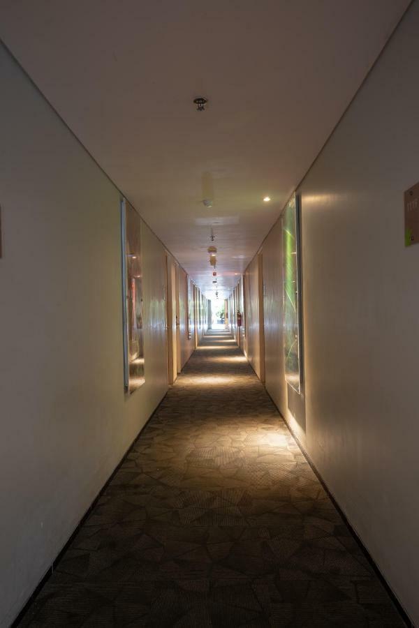 Eden Hotel Кута Экстерьер фото